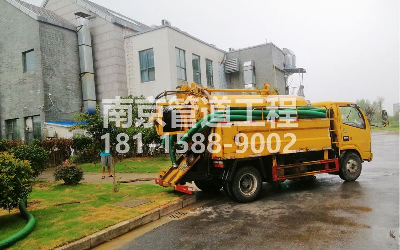 246街道小区化粪池清理