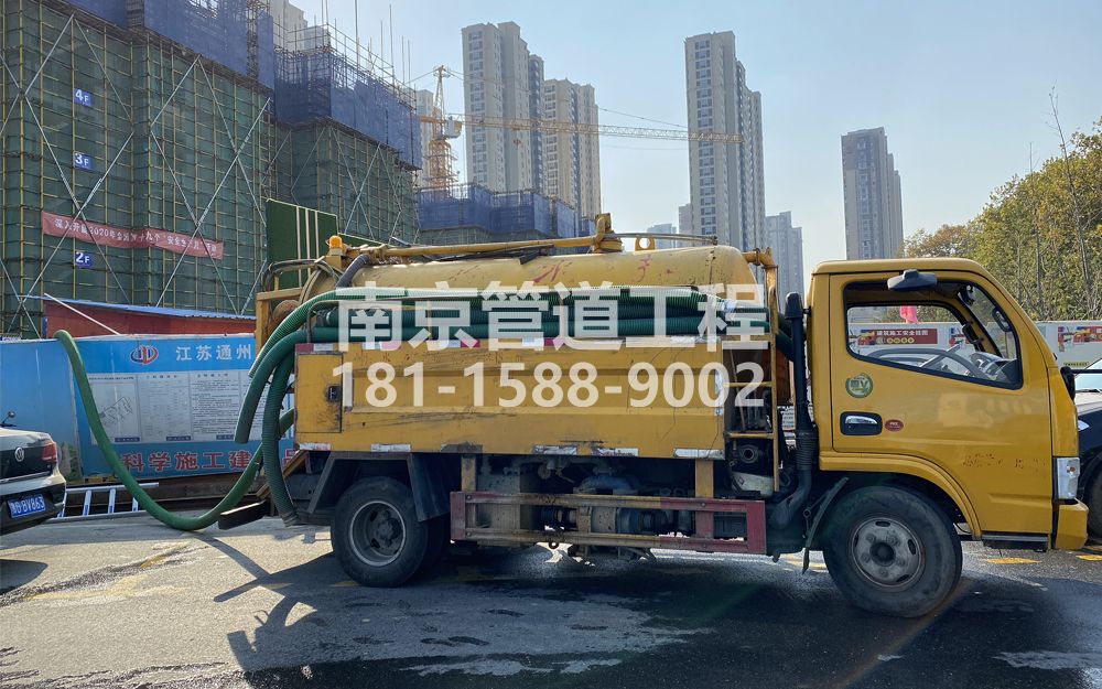 265街道建筑工地抽粪