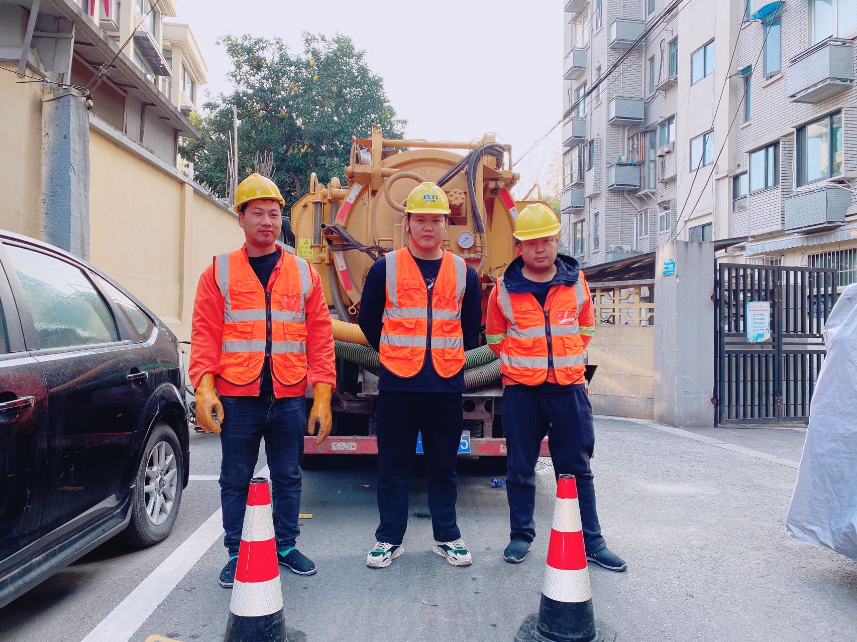 街道南京某小区管道清淤检测施工