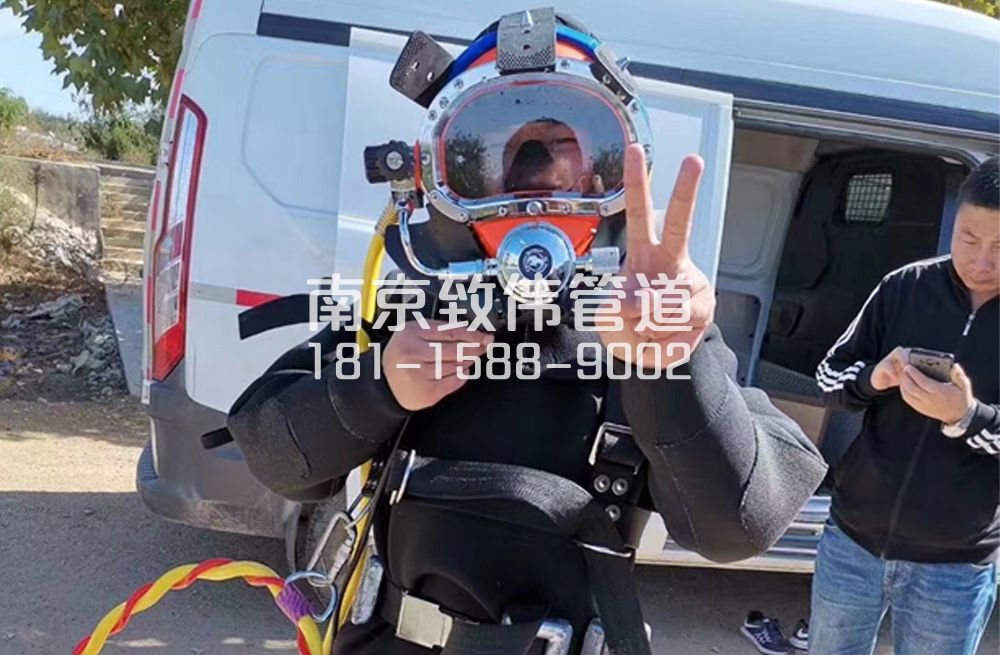 街道沉淀池清底